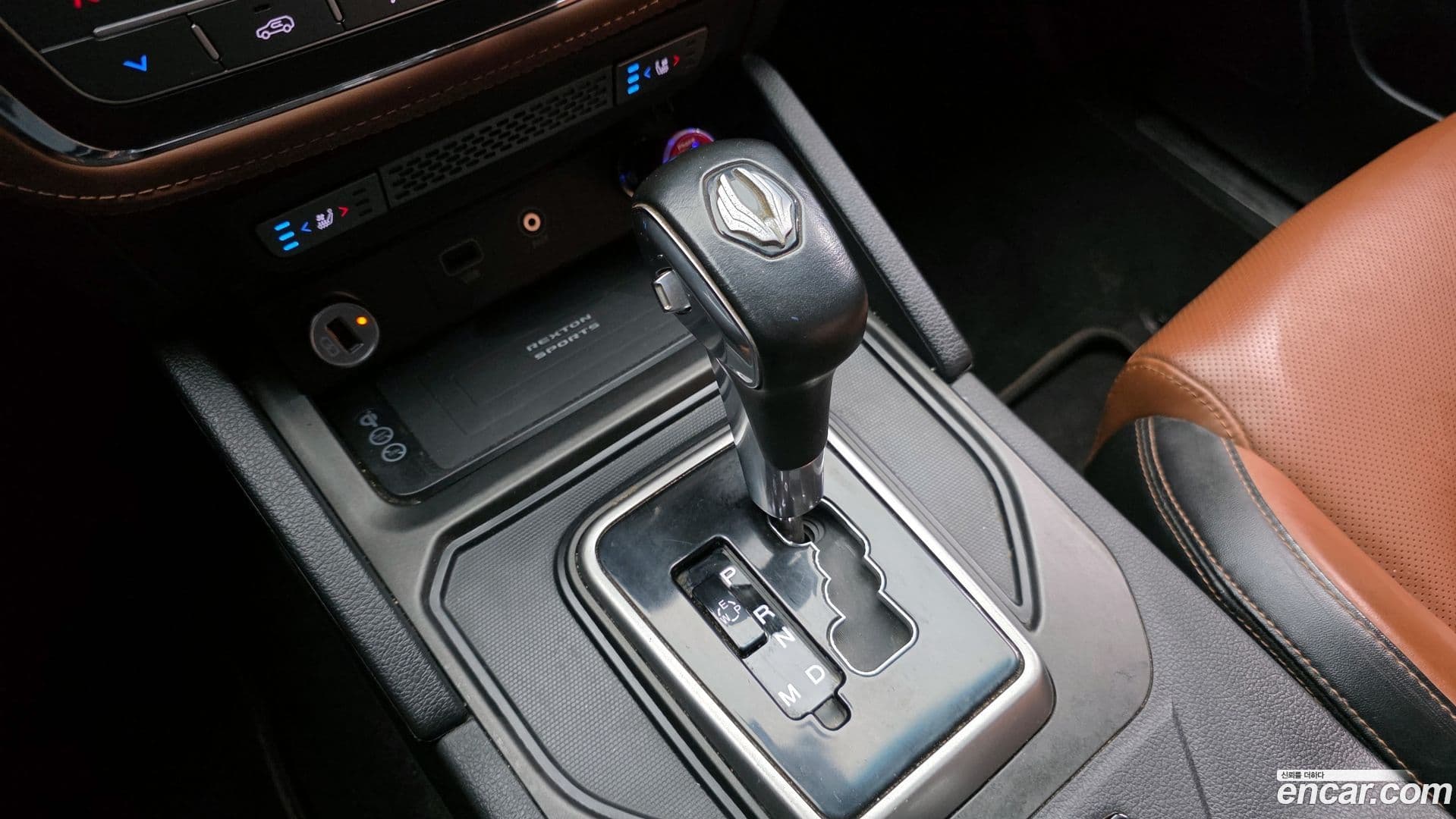 Main__Slider__Photo:Rexton KG Mobility 2019.7-8