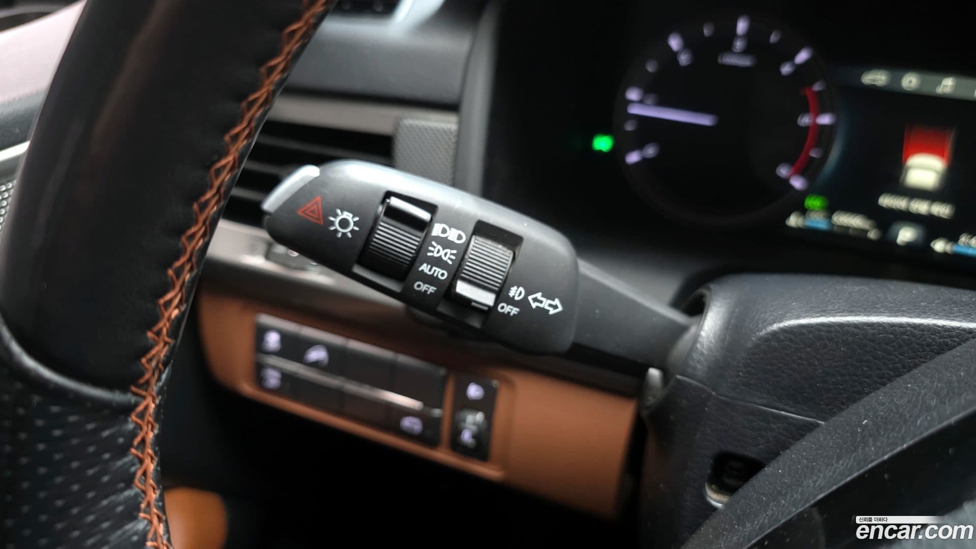 Main__Slider__Photo:Rexton KG Mobility 2019.7-15