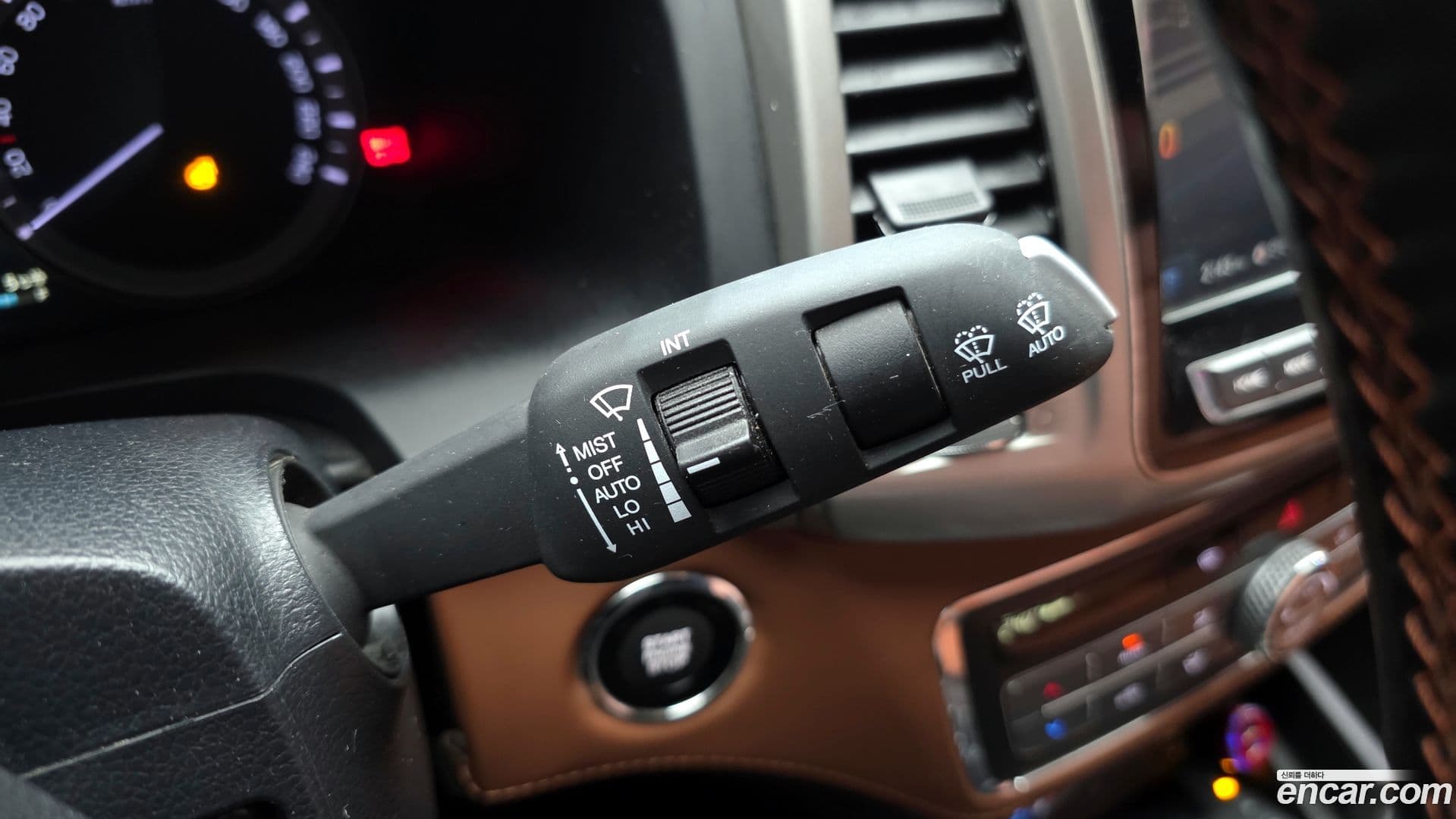 Main__Slider__Photo:Rexton KG Mobility 2019.7-16