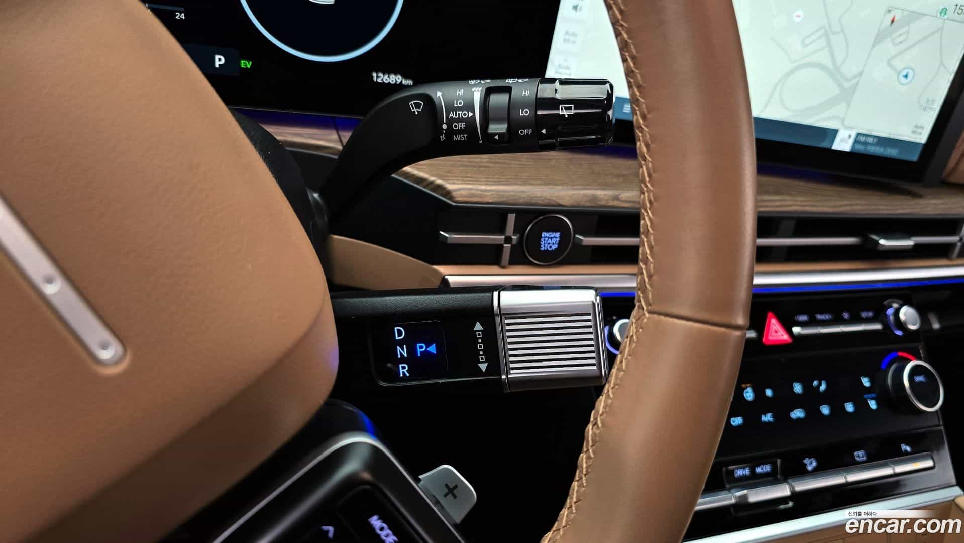 Santafe Hyundai 2025.1-INNER-009