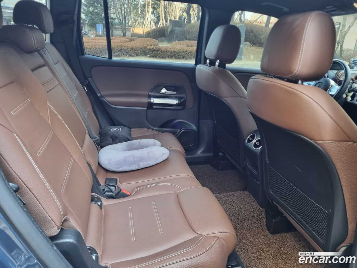 GLB-Class Mercedes-Benz 2023.9-OPTION-016