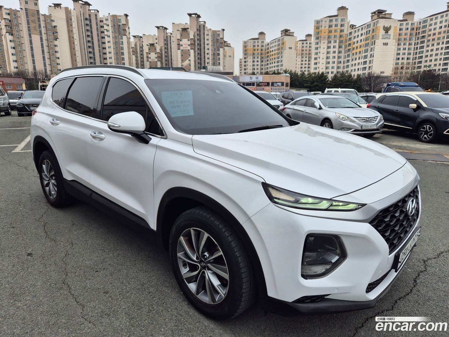 Main__Slider__Photo:Santafe Hyundai 2018.4-0