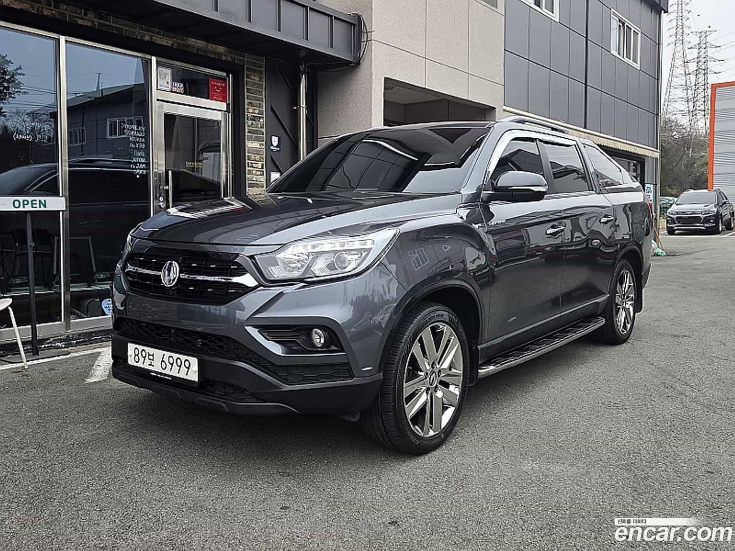 Rexton KG Mobility 2018.1-OUTER-001