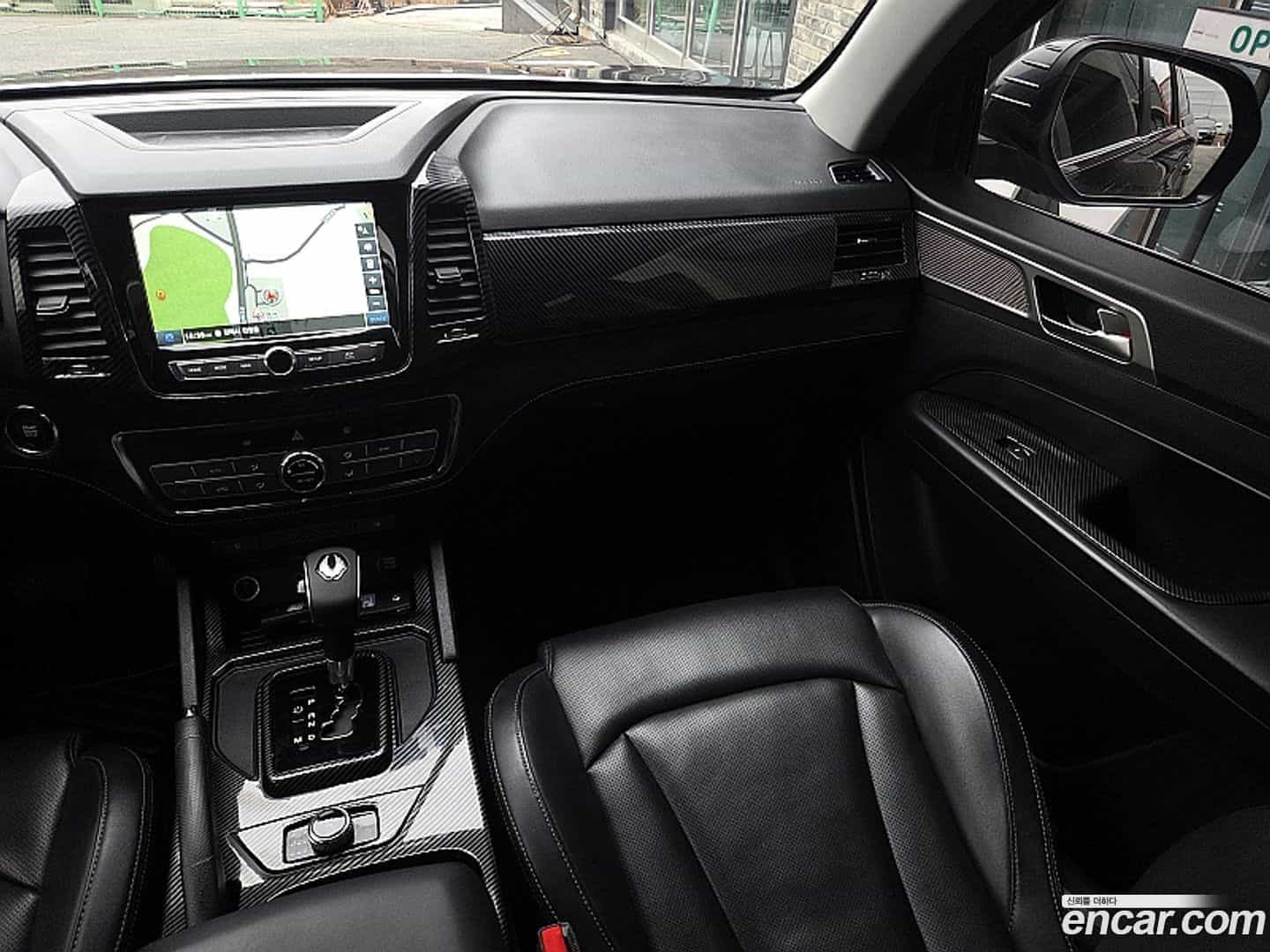 Rexton KG Mobility 2018.1-INNER-008