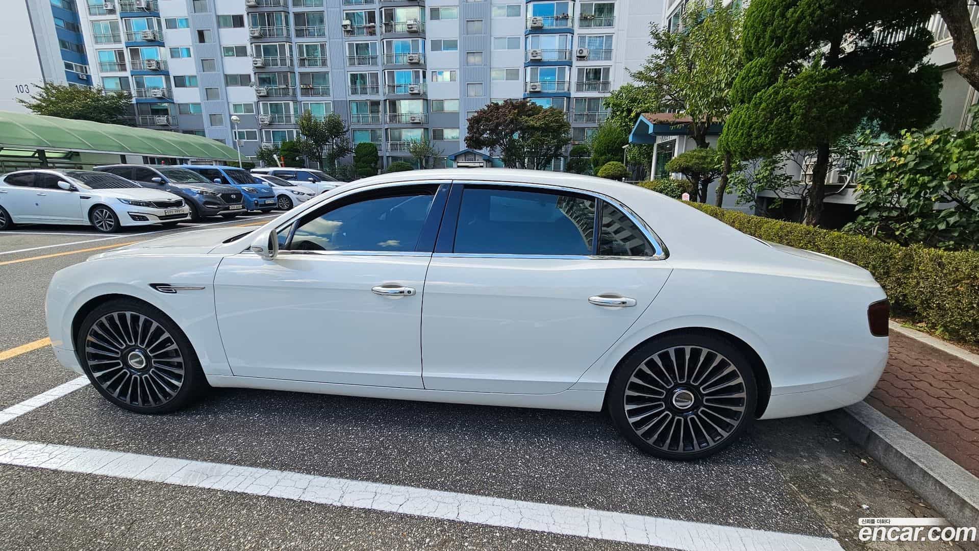 Flying Spur Bentley 2016.4-OUTER-003