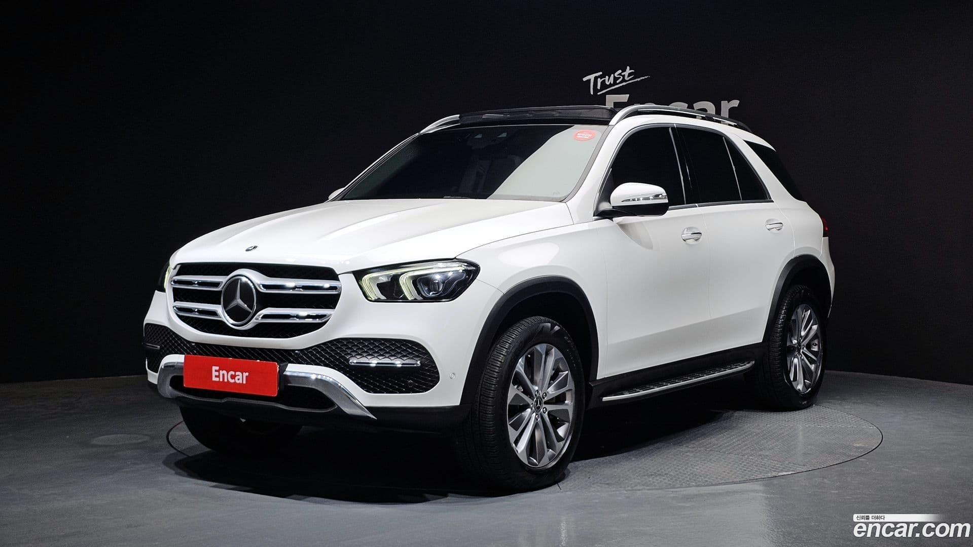 Main__Slider__Photo:GLE-Class Mercedes-Benz 2021.2-0