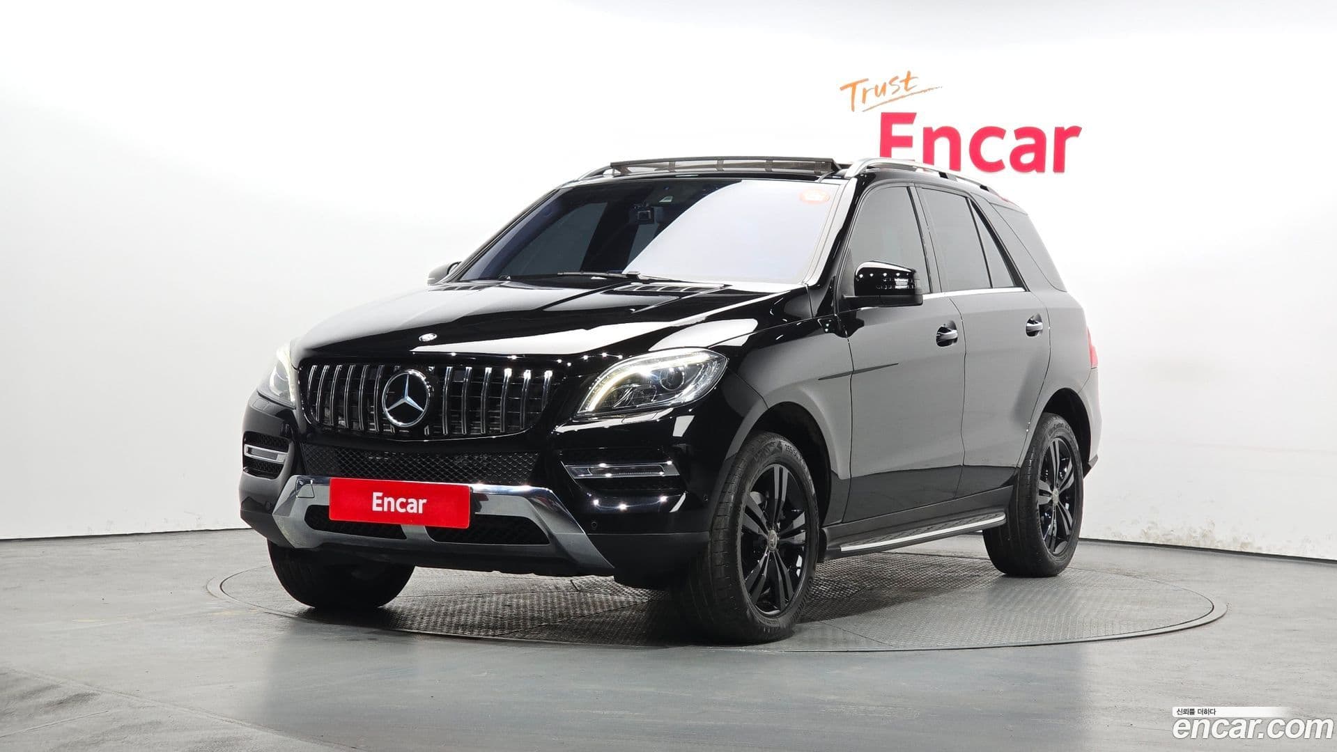 Main__Slider__Photo:M-class Mercedes-Benz 2013.3-0