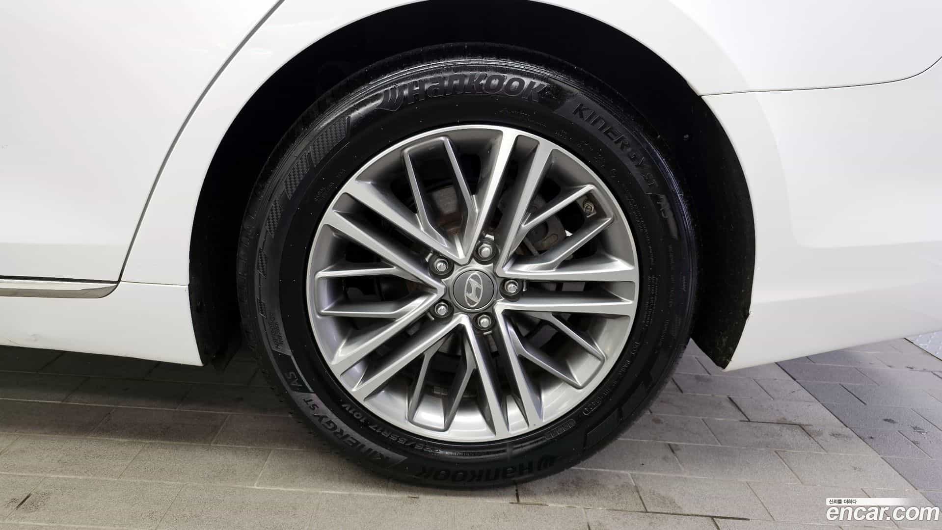 Grandeur Hyundai 2018.4-OUTER-005