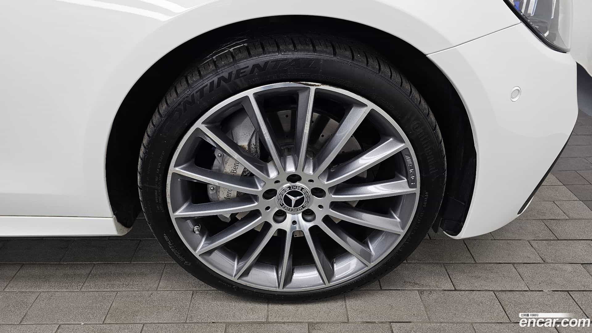 E-Class Mercedes-Benz 2021.11-OUTER-005