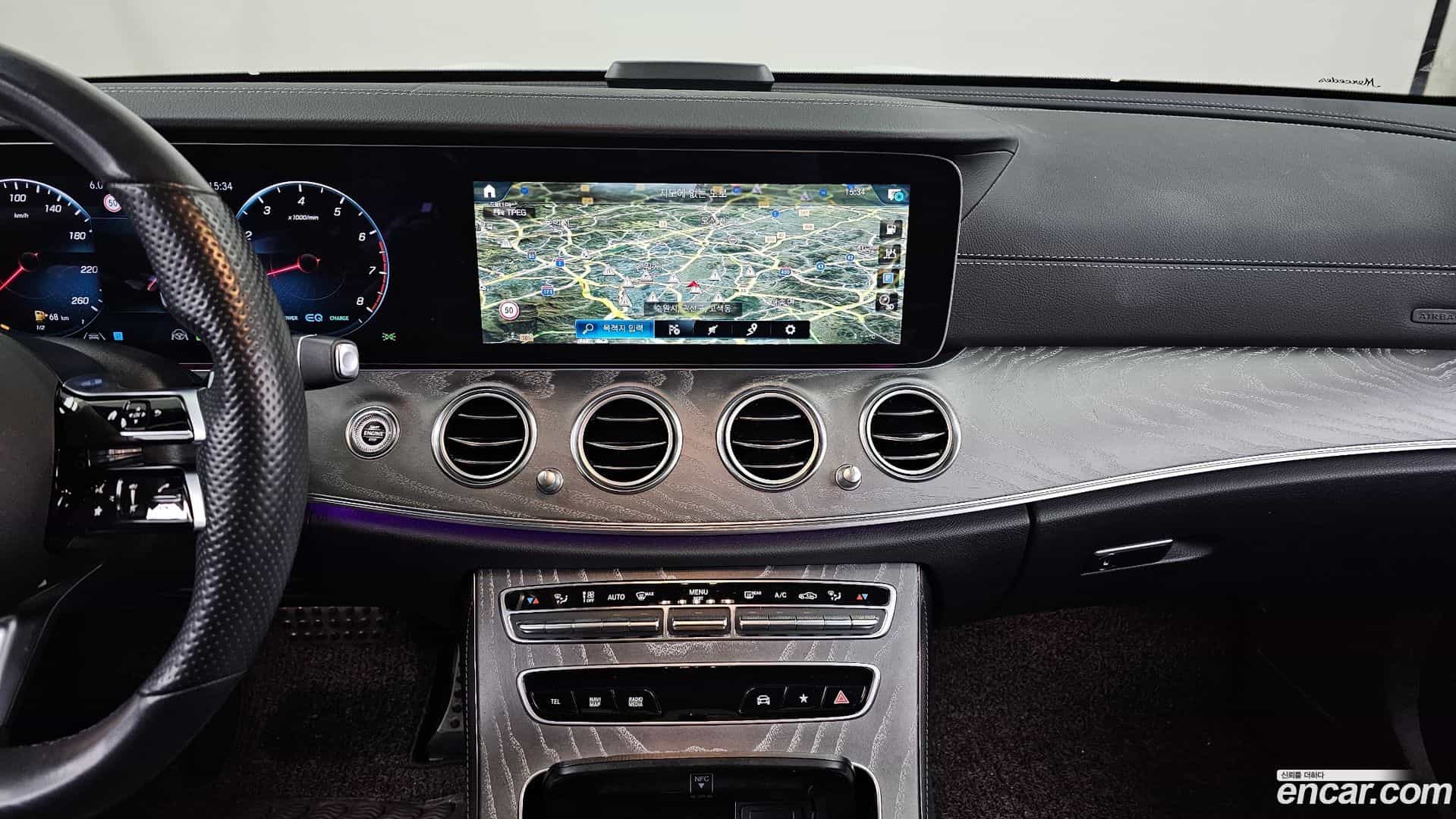 E-Class Mercedes-Benz 2021.11-OPTION-018