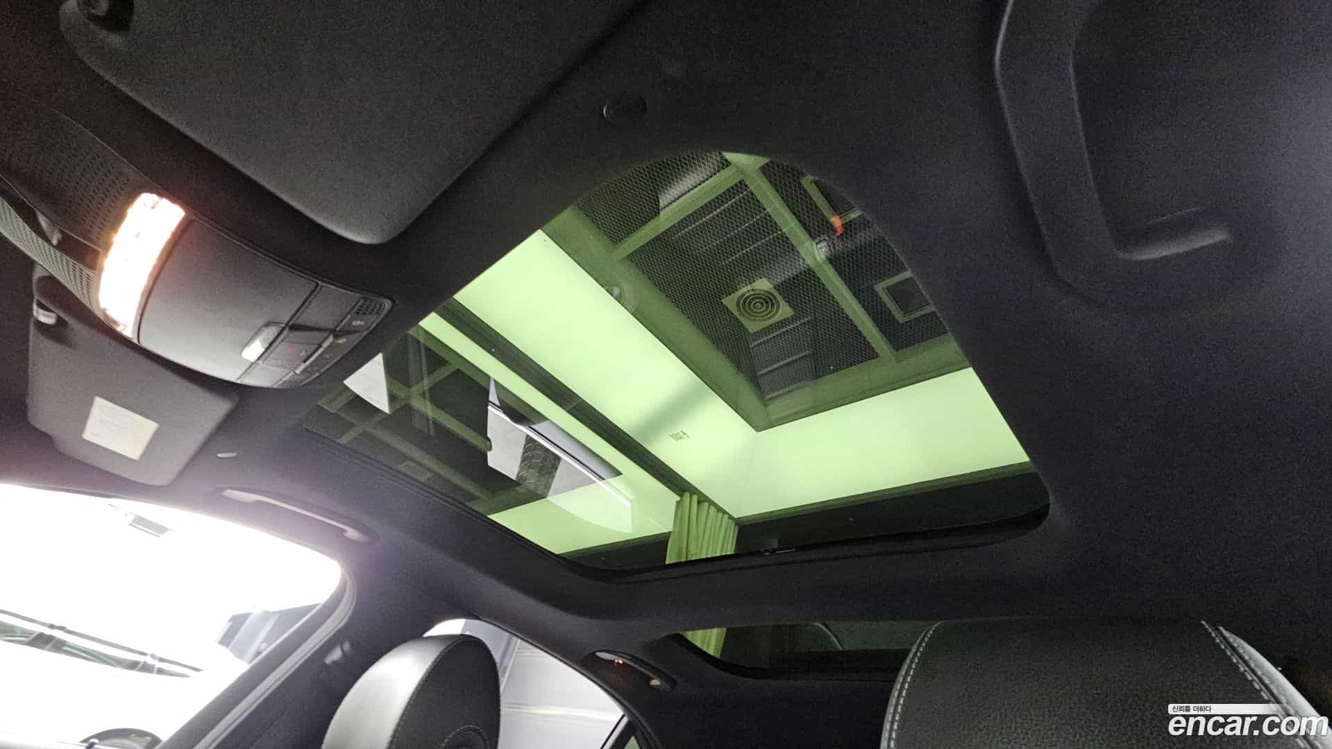 E-Class Mercedes-Benz 2021.11-OPTION-022