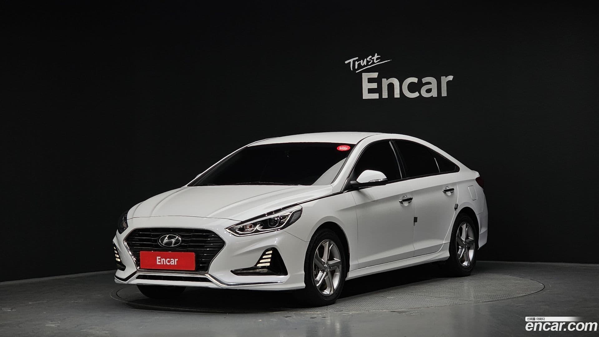 Main__Slider__Photo:Sonata Hyundai 2018.10-0