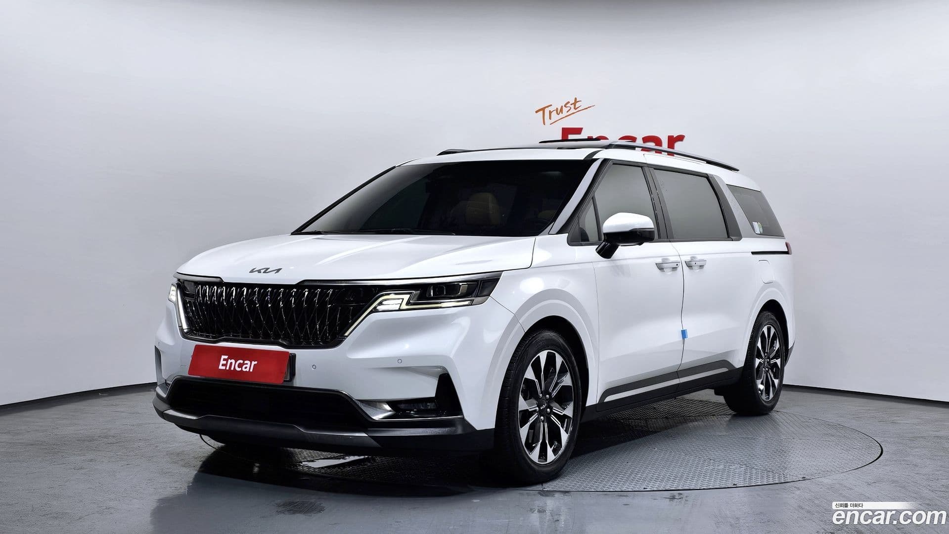 Main__Slider__Photo:Canival Kia 2022.0-0