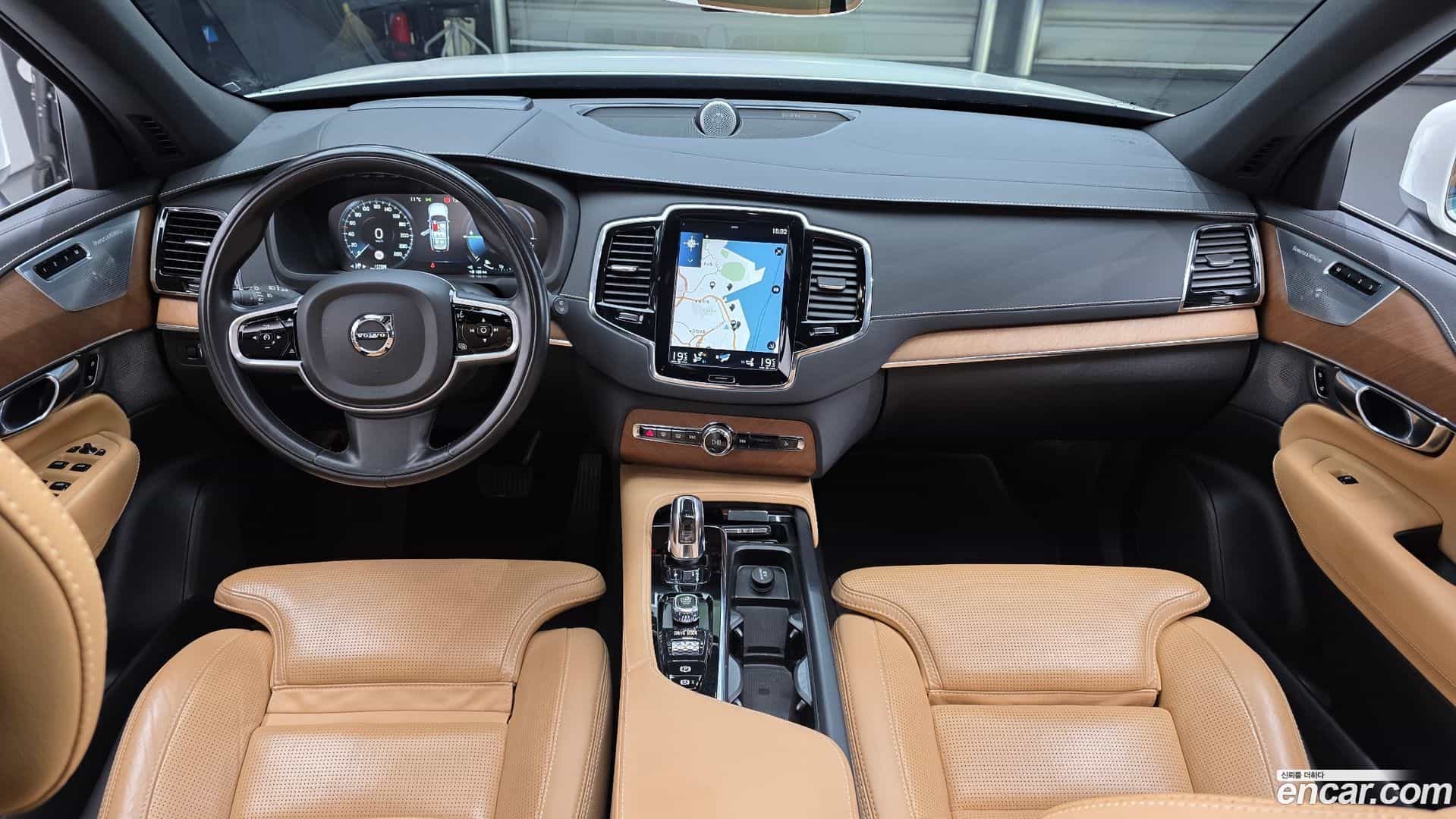 XC90 Volvo 2018.2-INNER-007
