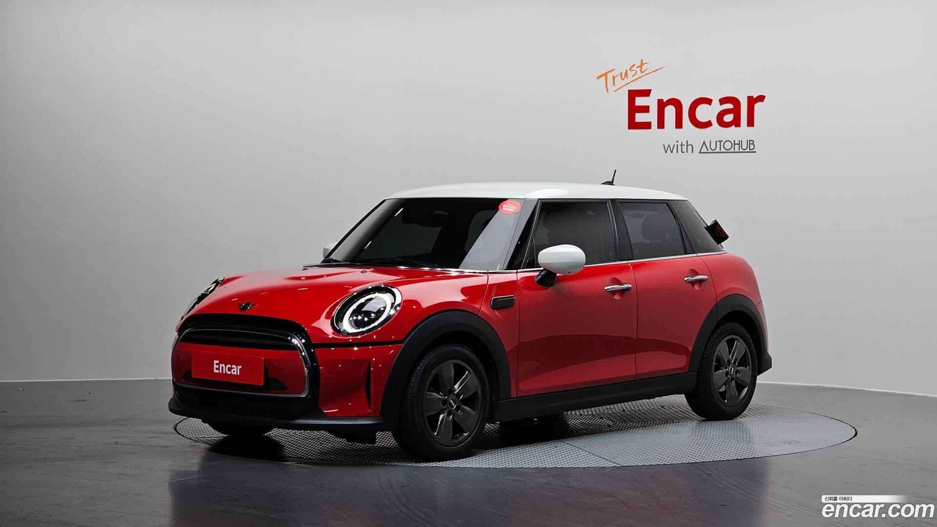 Main__Slider__Photo:Cooper Mini 2022.10-0