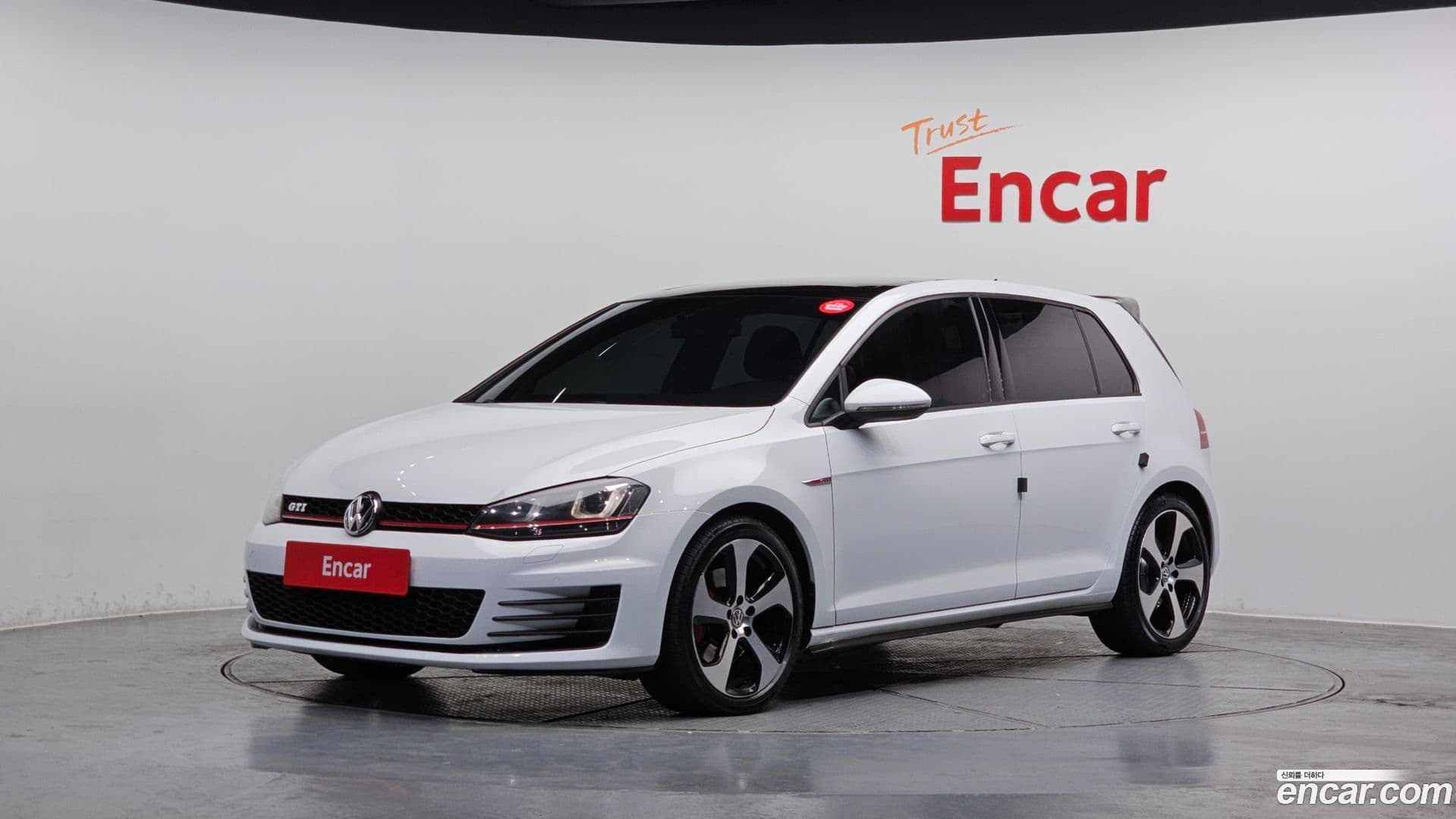 Main__Slider__Photo:Golf Volkswagen 2015.10-0