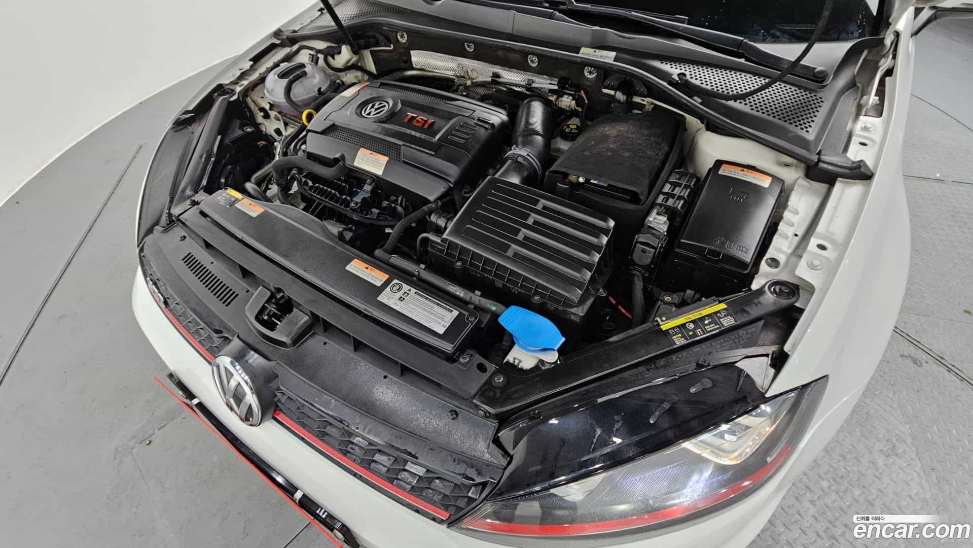 Golf Volkswagen 2015.10-INNER-006