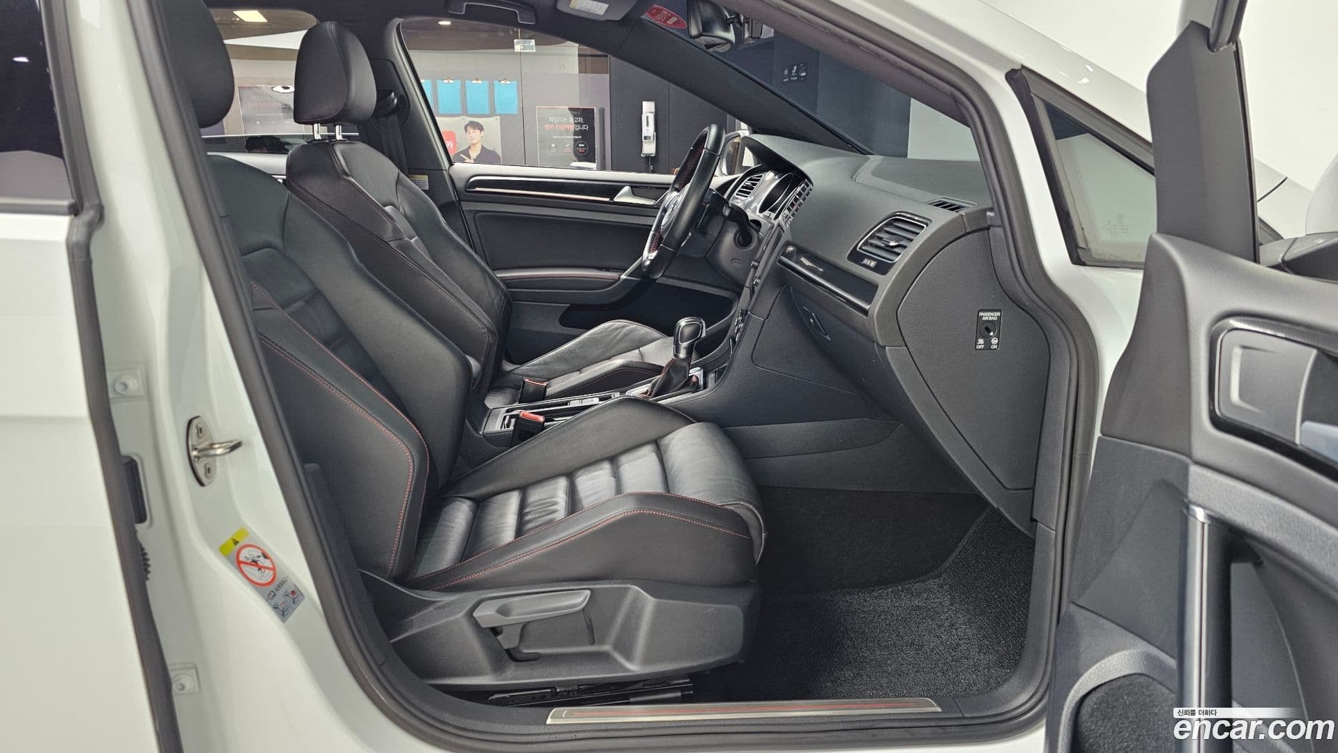 Main__Slider__Photo:Golf Volkswagen 2015.10-10