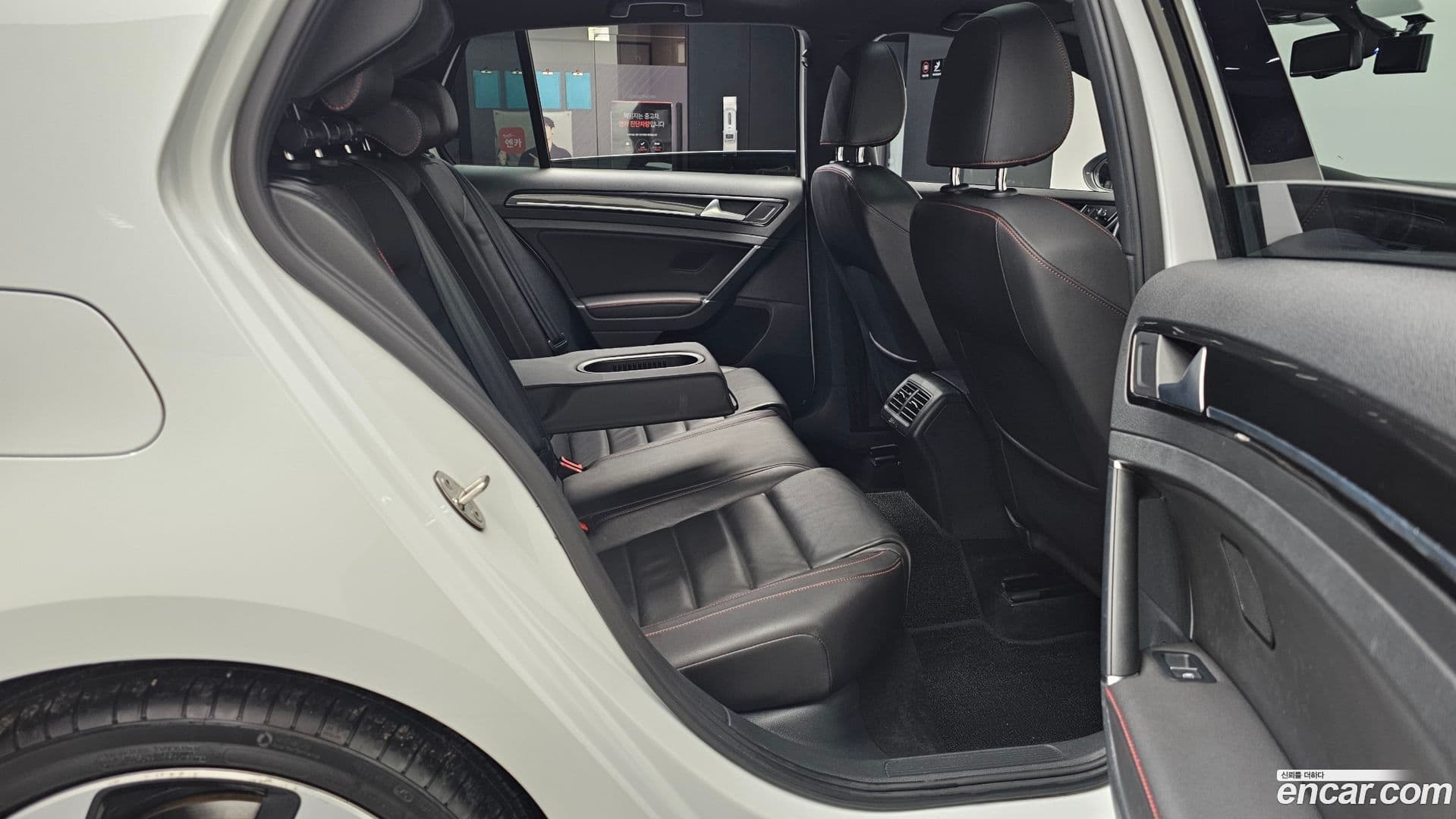 Main__Slider__Photo:Golf Volkswagen 2015.10-11