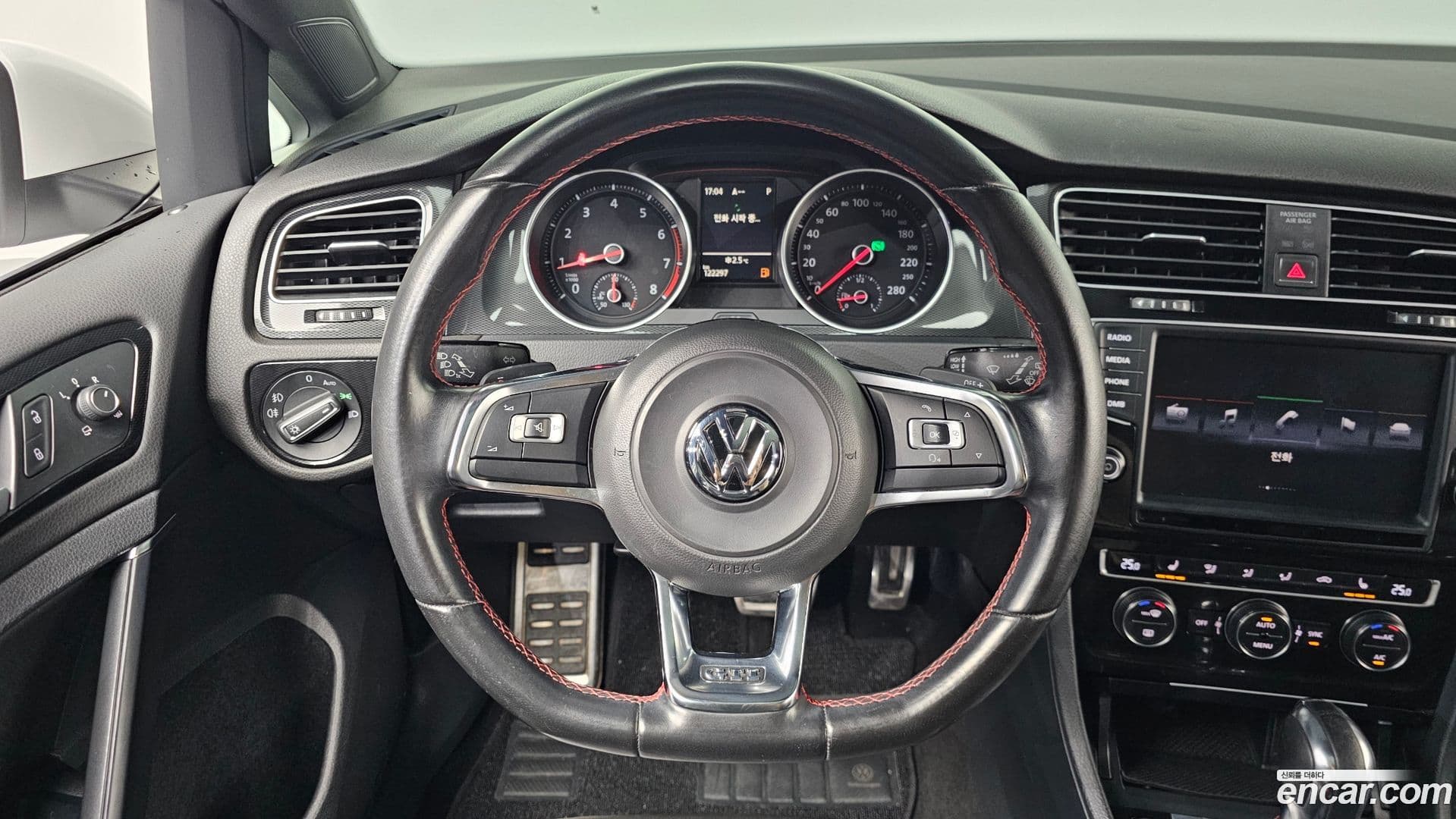 Main__Slider__Photo:Golf Volkswagen 2015.10-12
