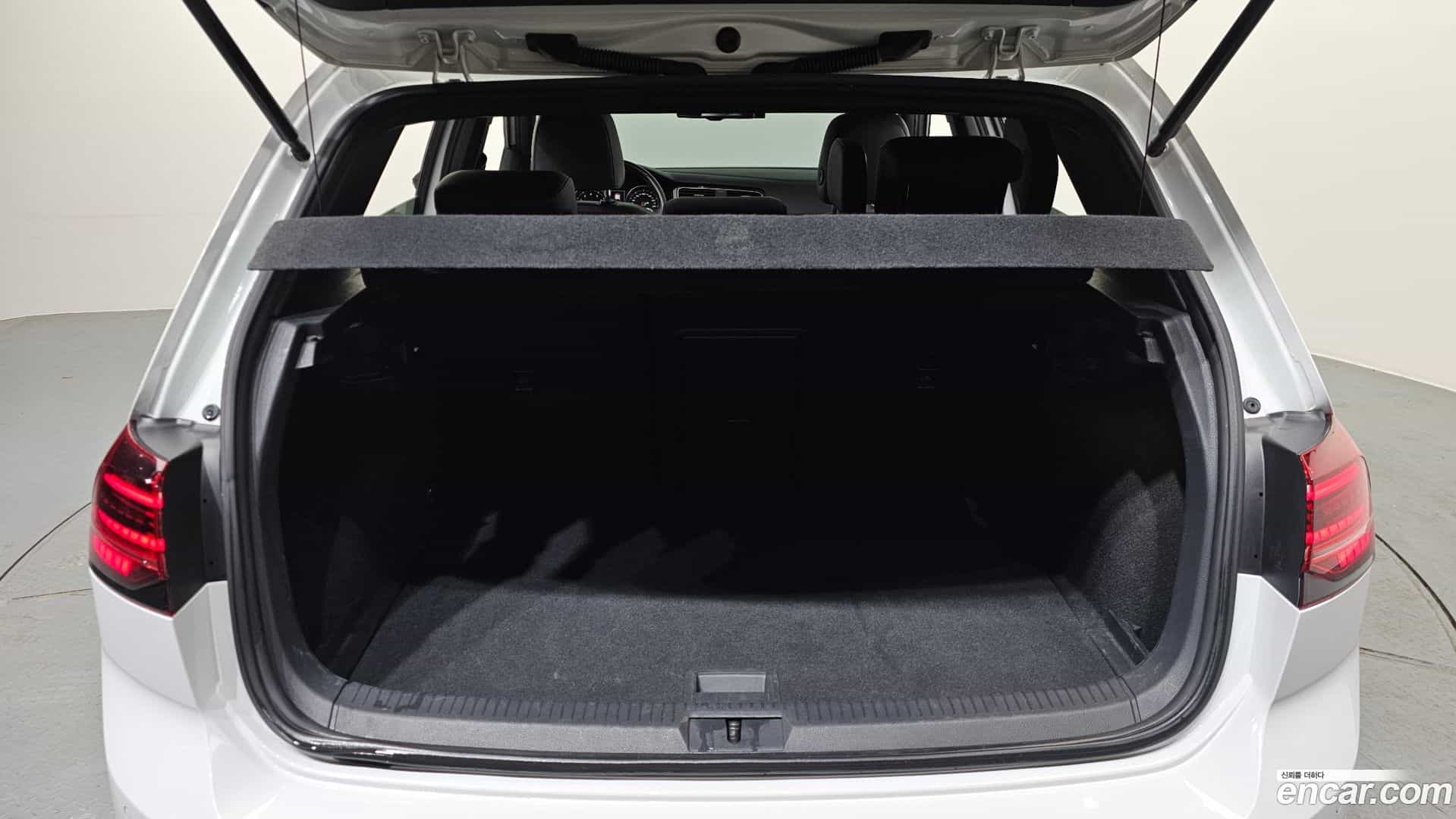 Golf Volkswagen 2015.10-OPTION-024