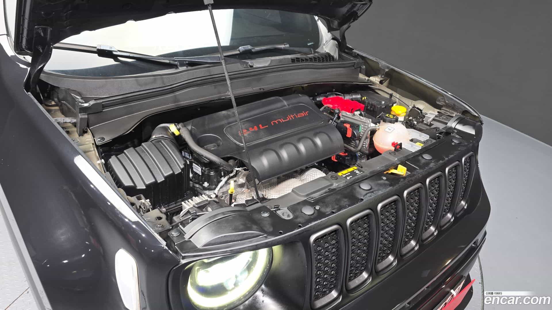 Renegade Jeep 2021.3-INNER-006