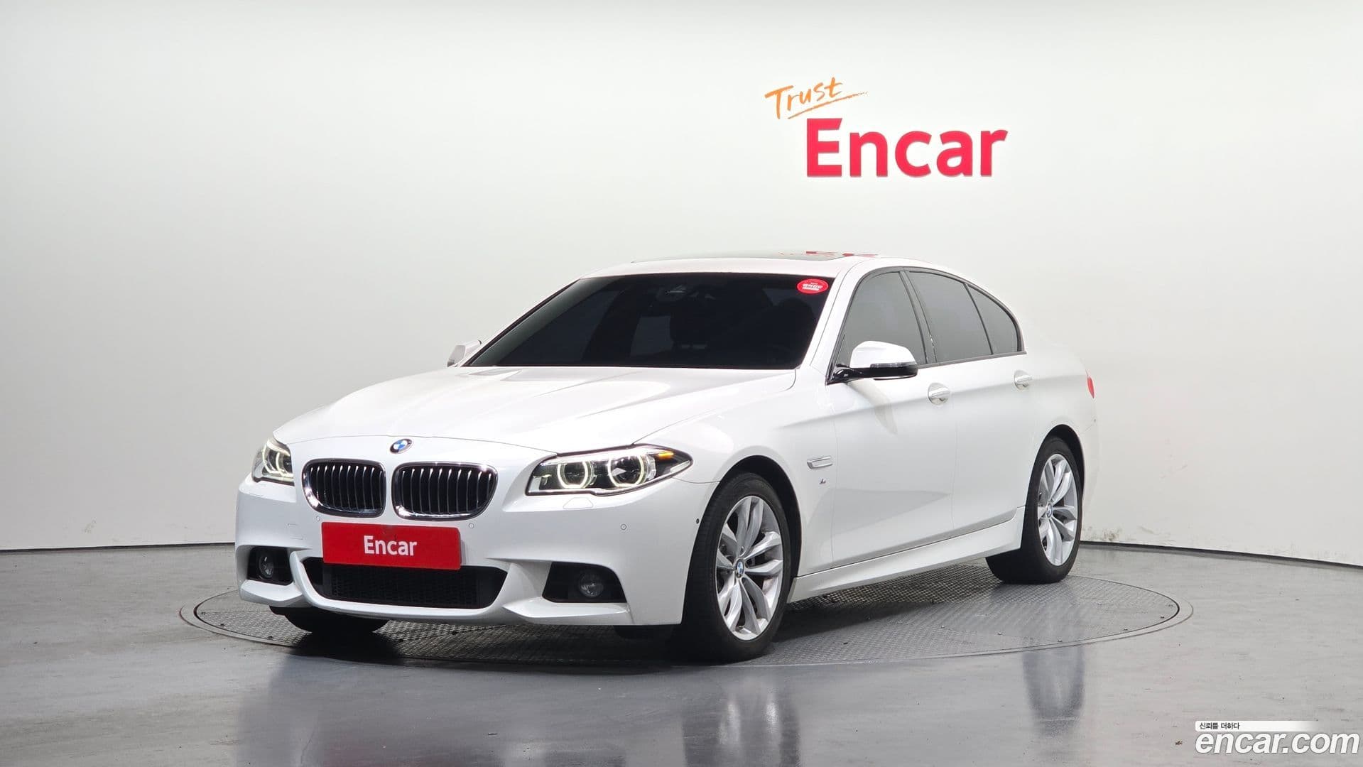 Main__Slider__Photo:5-Series BMW 2015.11-0