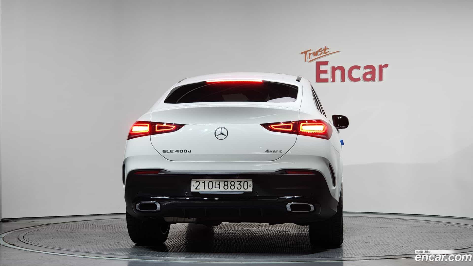 GLE-Class Mercedes-Benz 2022.8-OUTER-004
