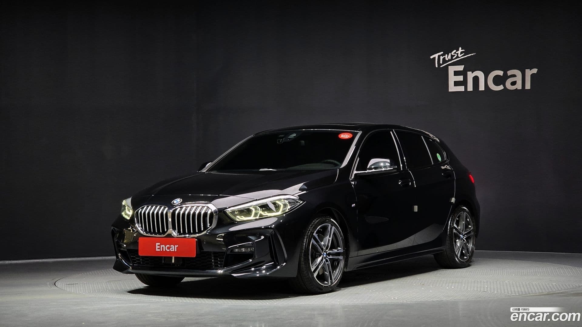 Main__Slider__Photo:1-Series BMW 2023.3-0