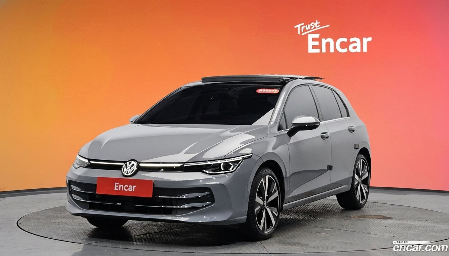 Main__Slider__Photo:Golf Volkswagen 2025.6-0