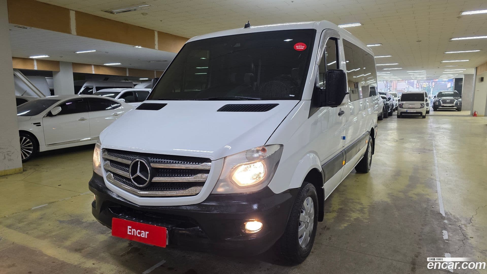 Main__Slider__Photo:Sprinter Mercedes-Benz 2016.11-0