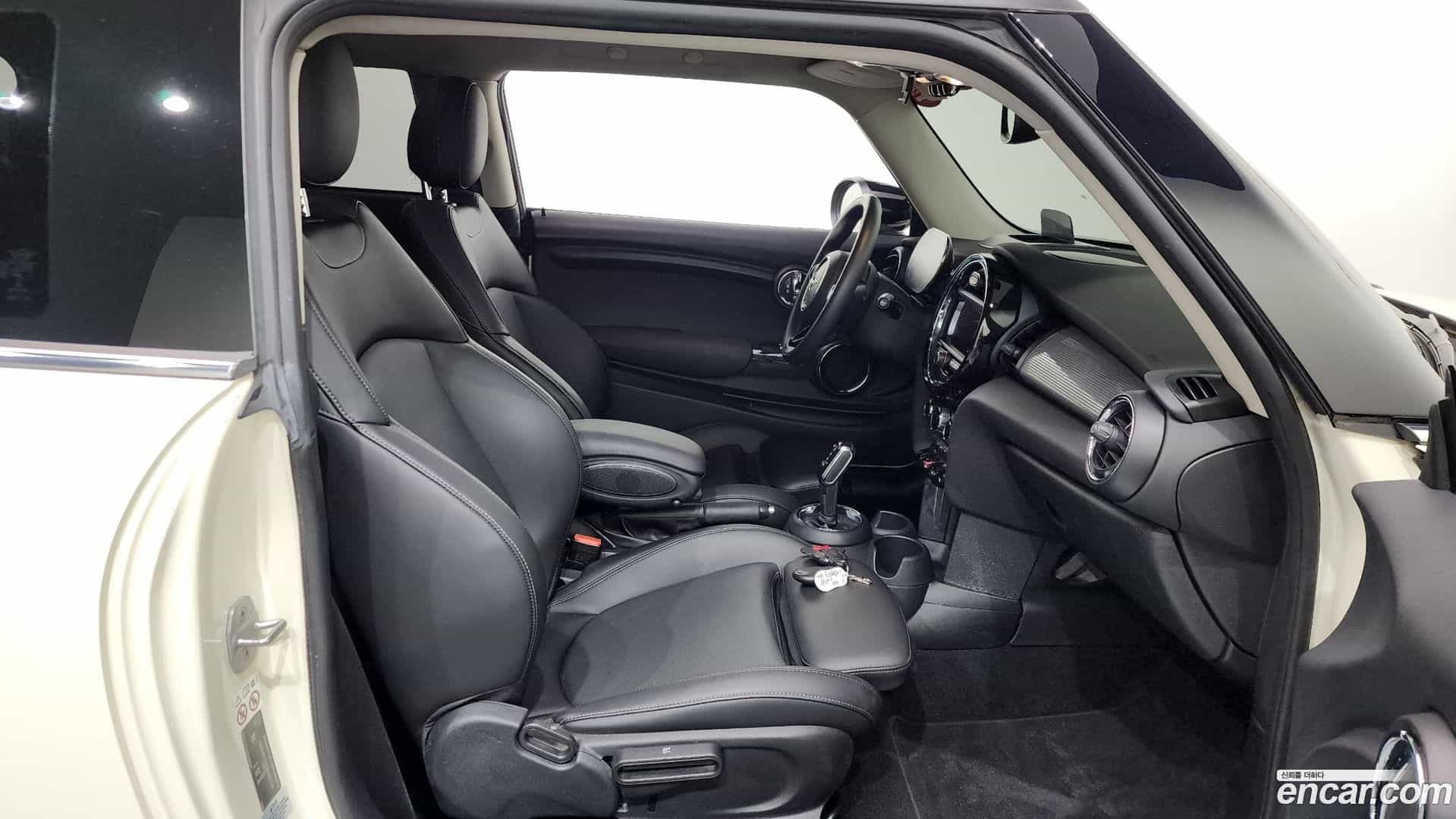 Cooper Mini 2021.2-OPTION-015