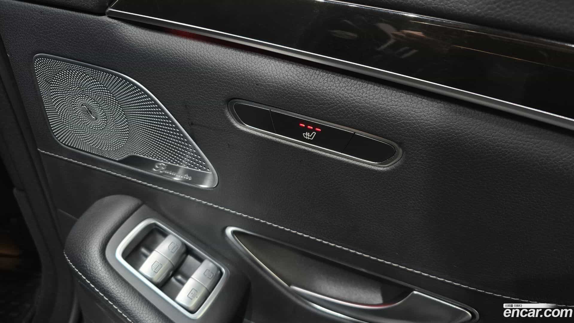 S-Class Mercedes-Benz 2015.2-OPTION-022