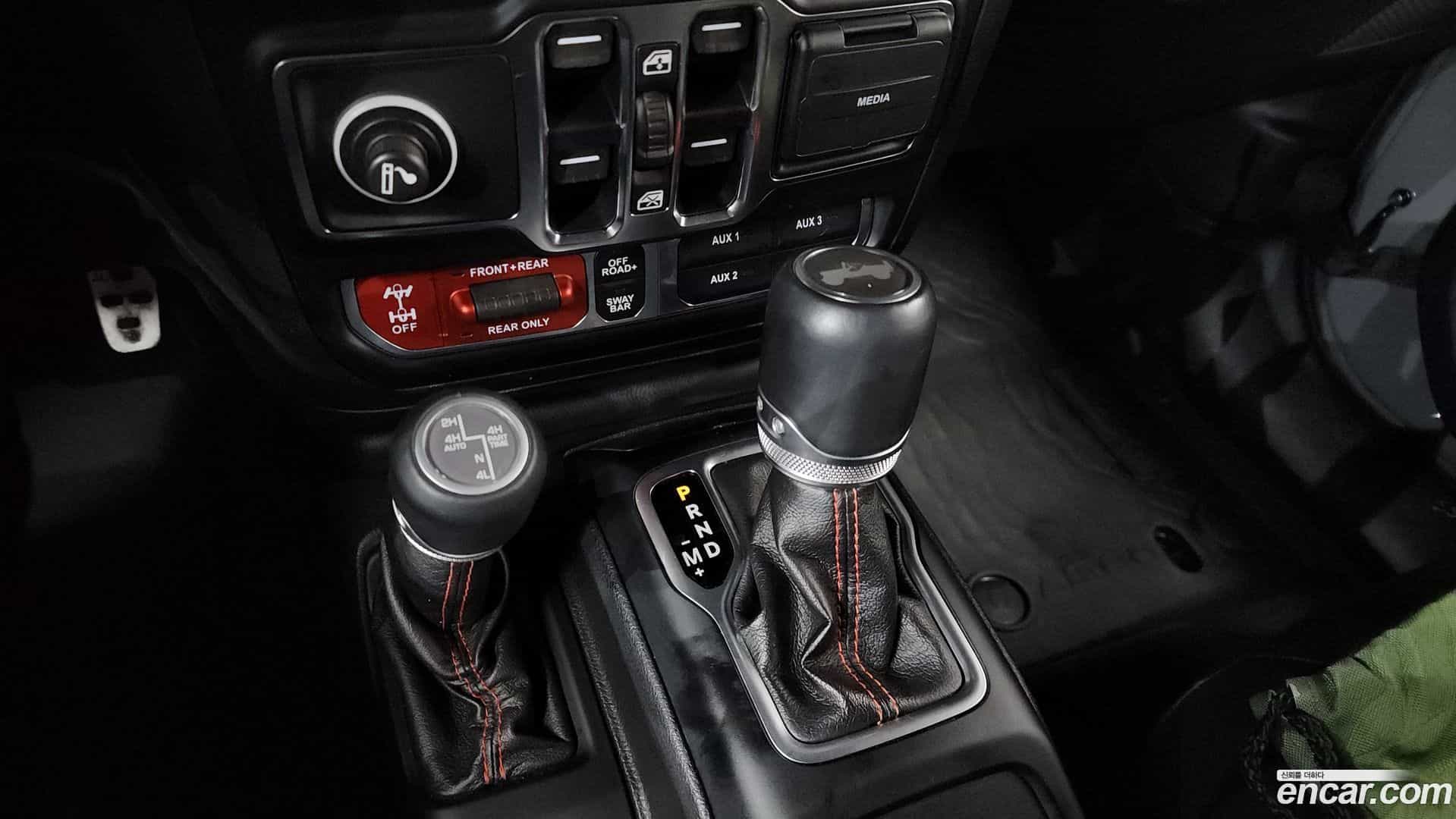 Wrangler Jeep 2021.1-INNER-009