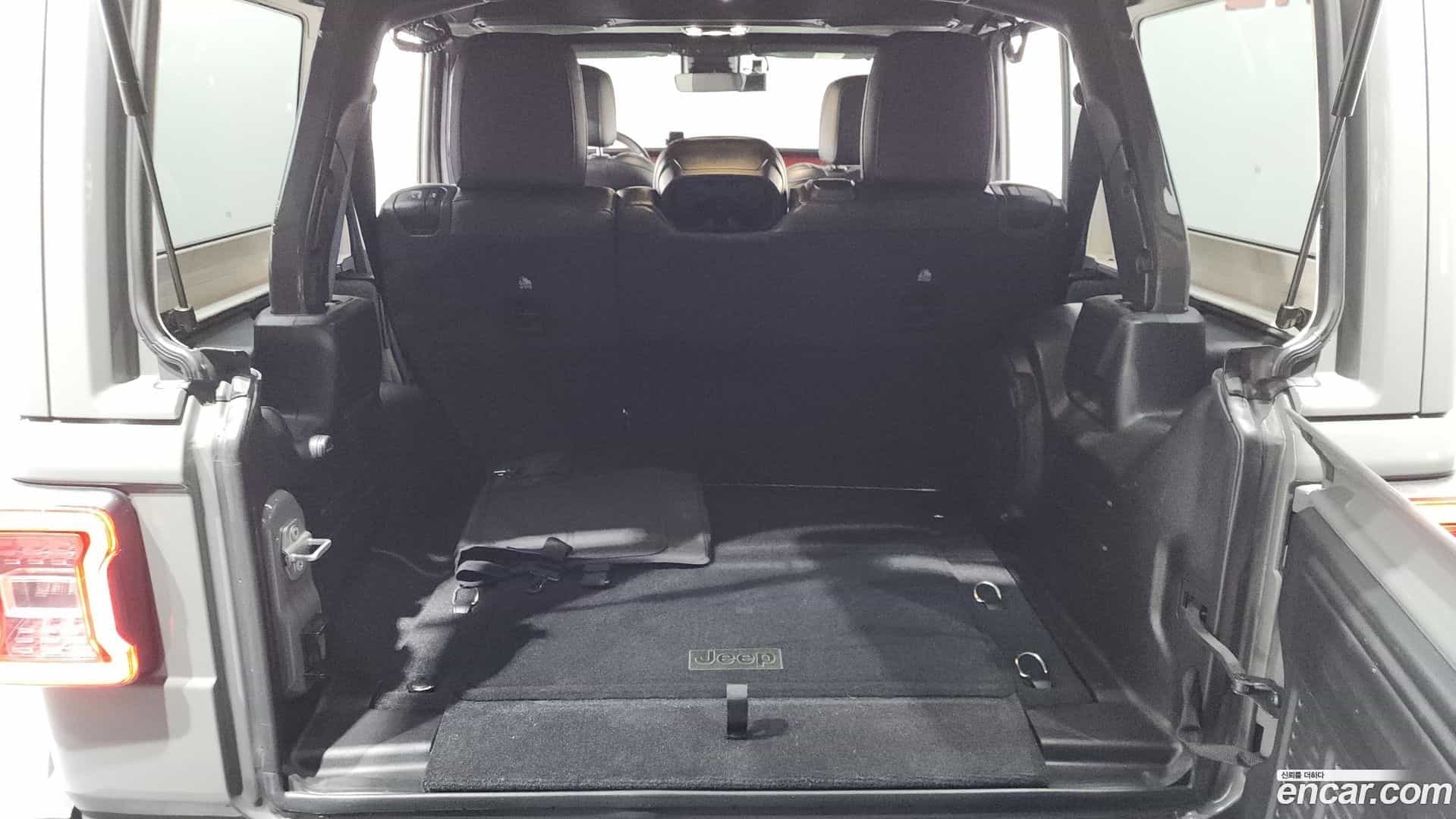 Wrangler Jeep 2021.1-OPTION-024