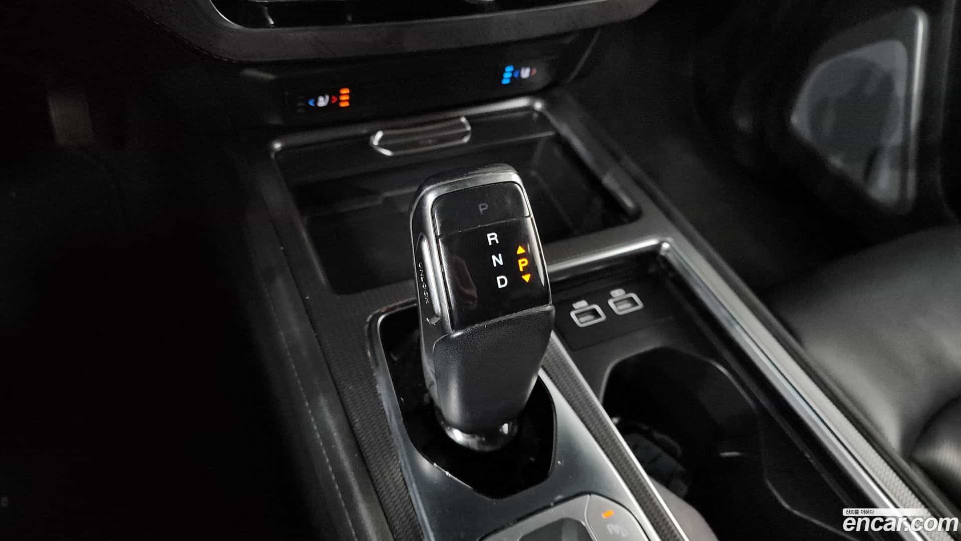 Rexton KG Mobility 2021.1-INNER-009