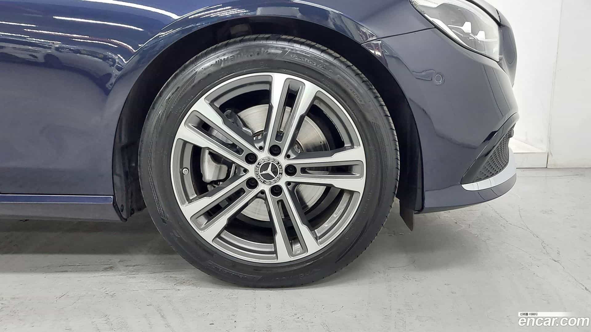 E-Class Mercedes-Benz 2023.9-OUTER-005
