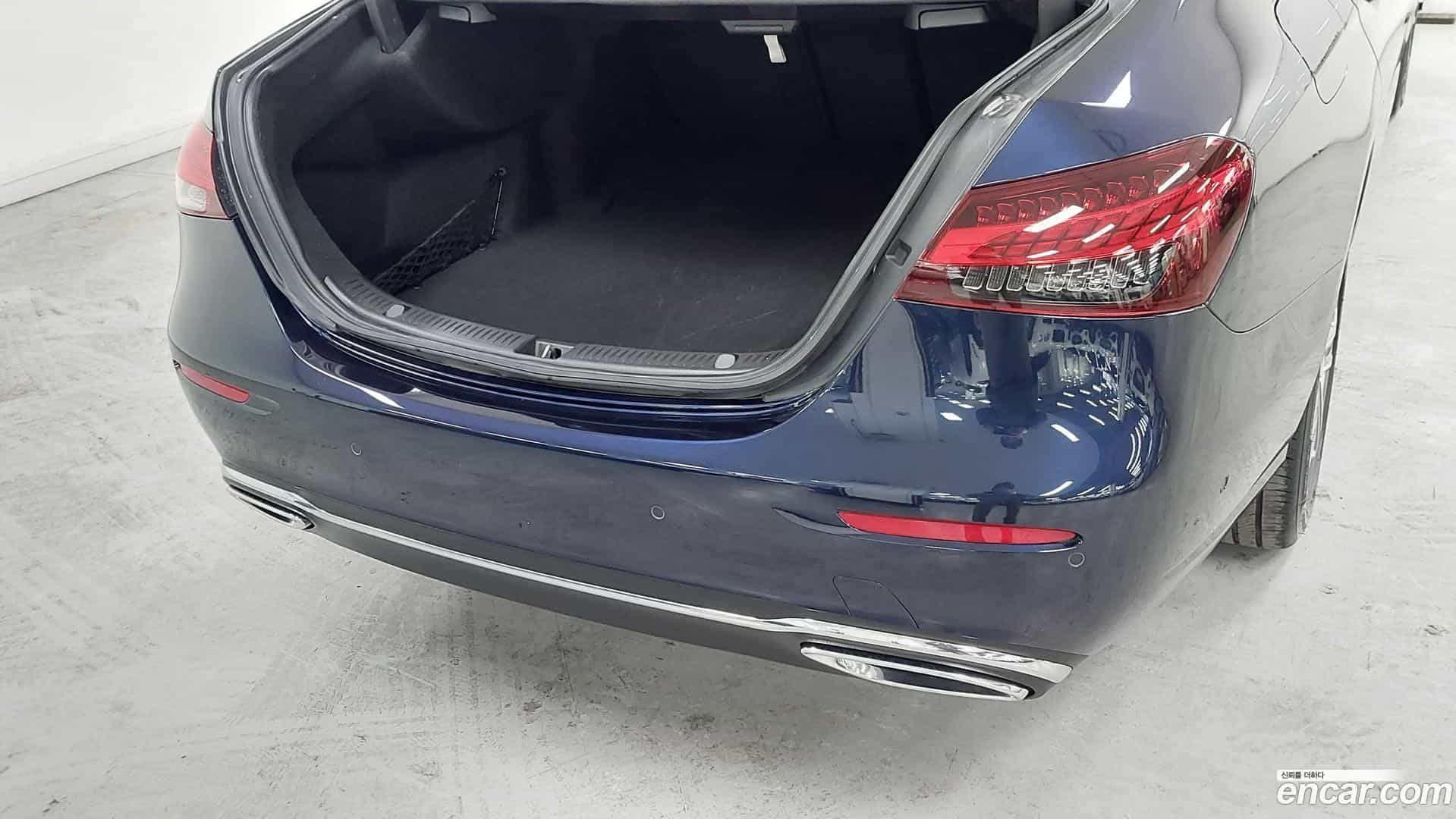 E-Class Mercedes-Benz 2023.9-OPTION-015