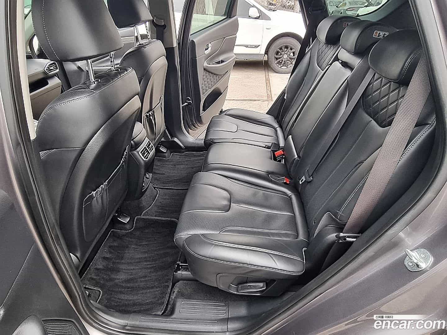 Santafe Hyundai 2021.1-OPTION-017
