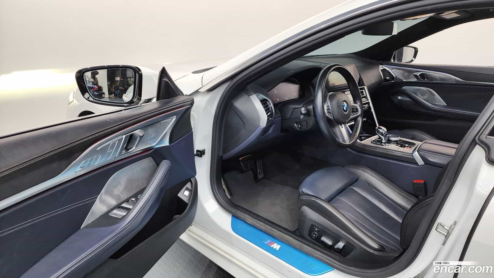 8-Series BMW 2021.2-INNER-010