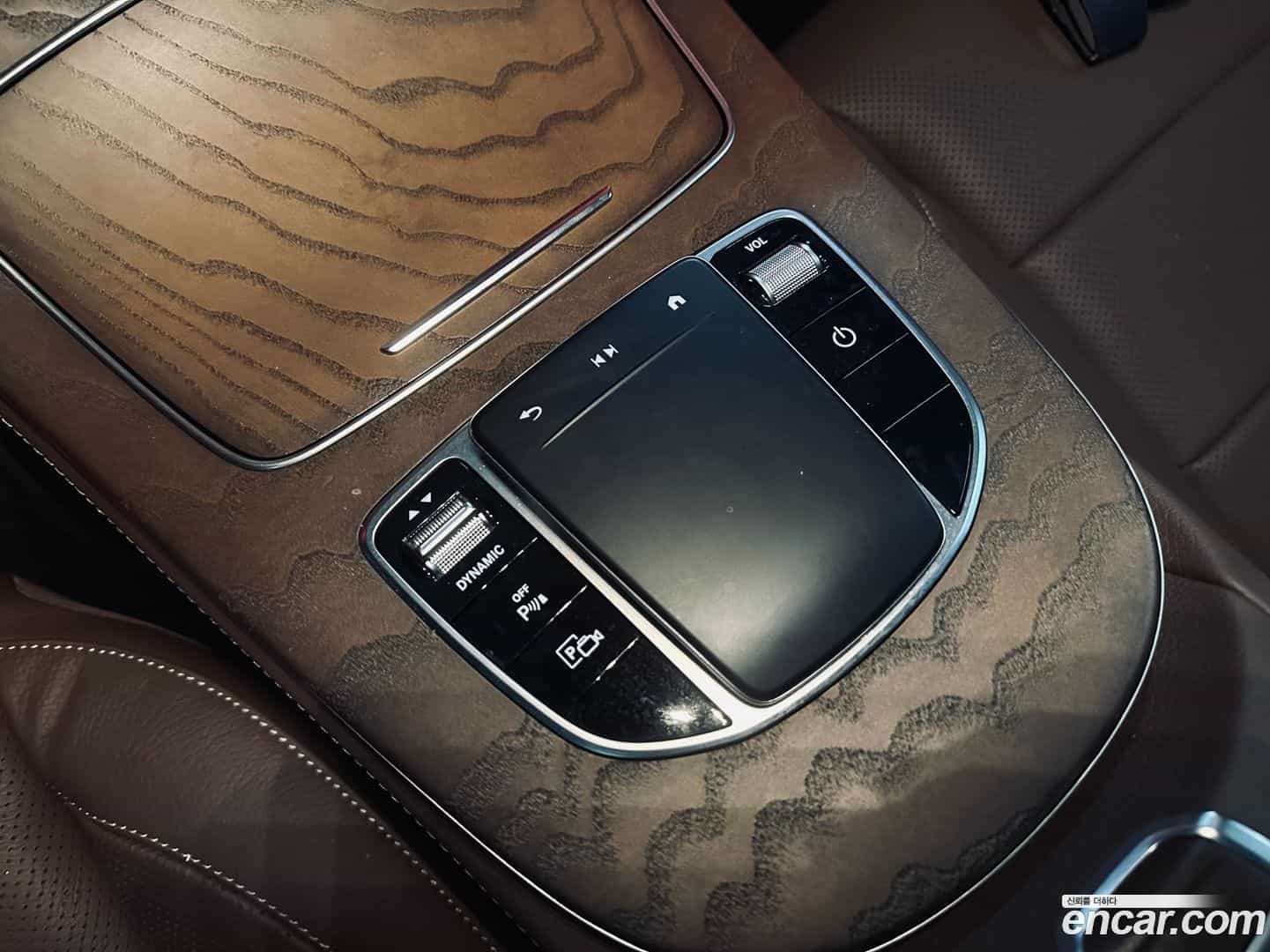 E-Class Mercedes-Benz 2021.2-OPTION-021