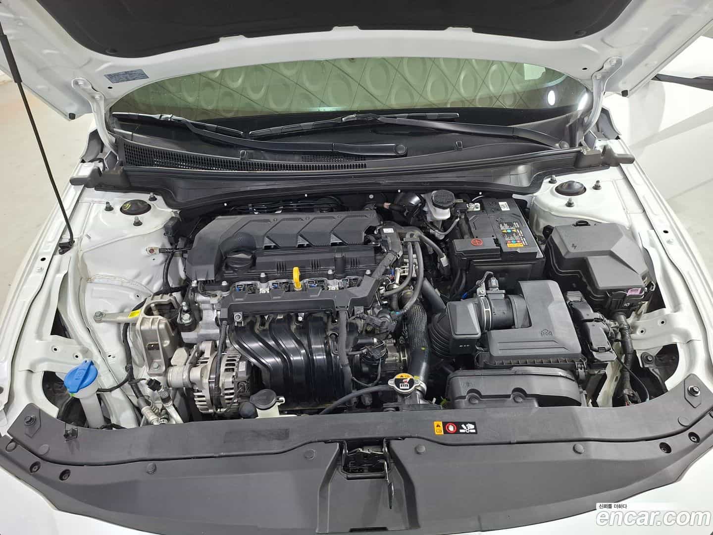 AVANTE Hyundai 2024.3-INNER-007