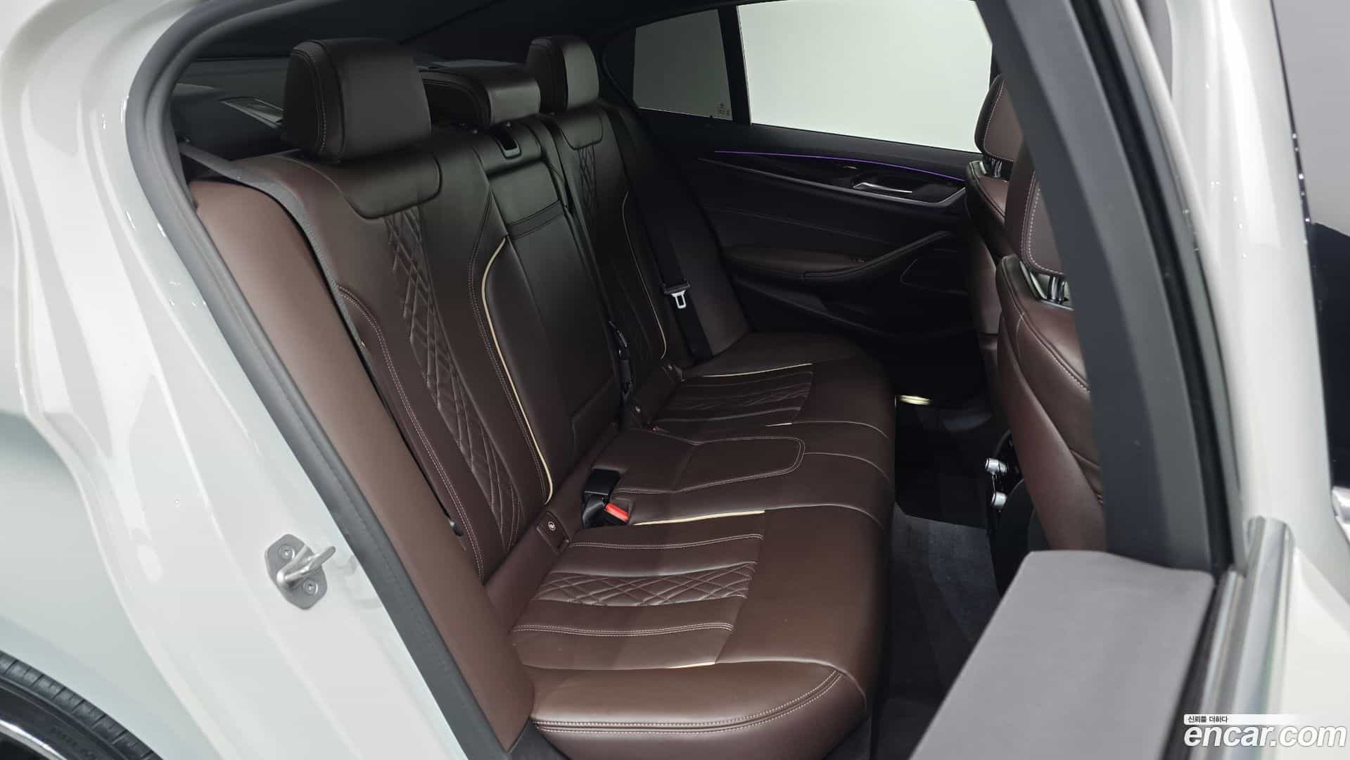 5-Series BMW 2021.9-OPTION-016