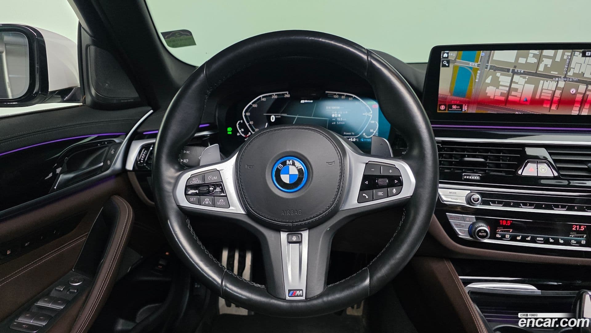 Main__Slider__Photo:5-Series BMW 2021.9-12