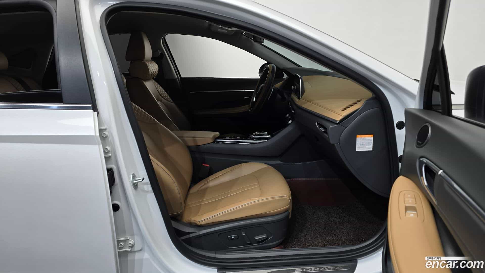 Sonata Hyundai 2019.9-OPTION-015