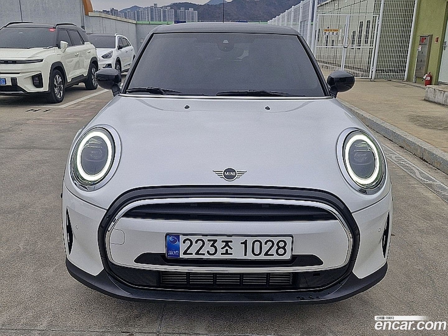 Main__Slider__Photo:Cooper Mini 2024.4-0
