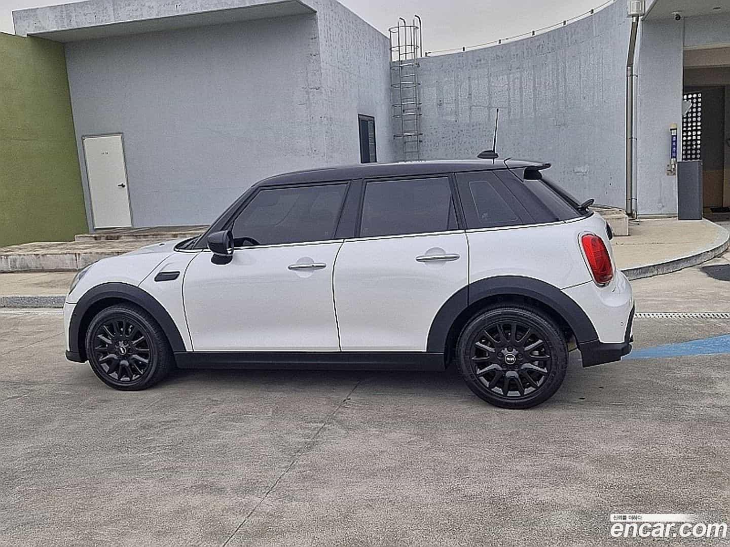 Cooper Mini 2024.4-OUTER-005