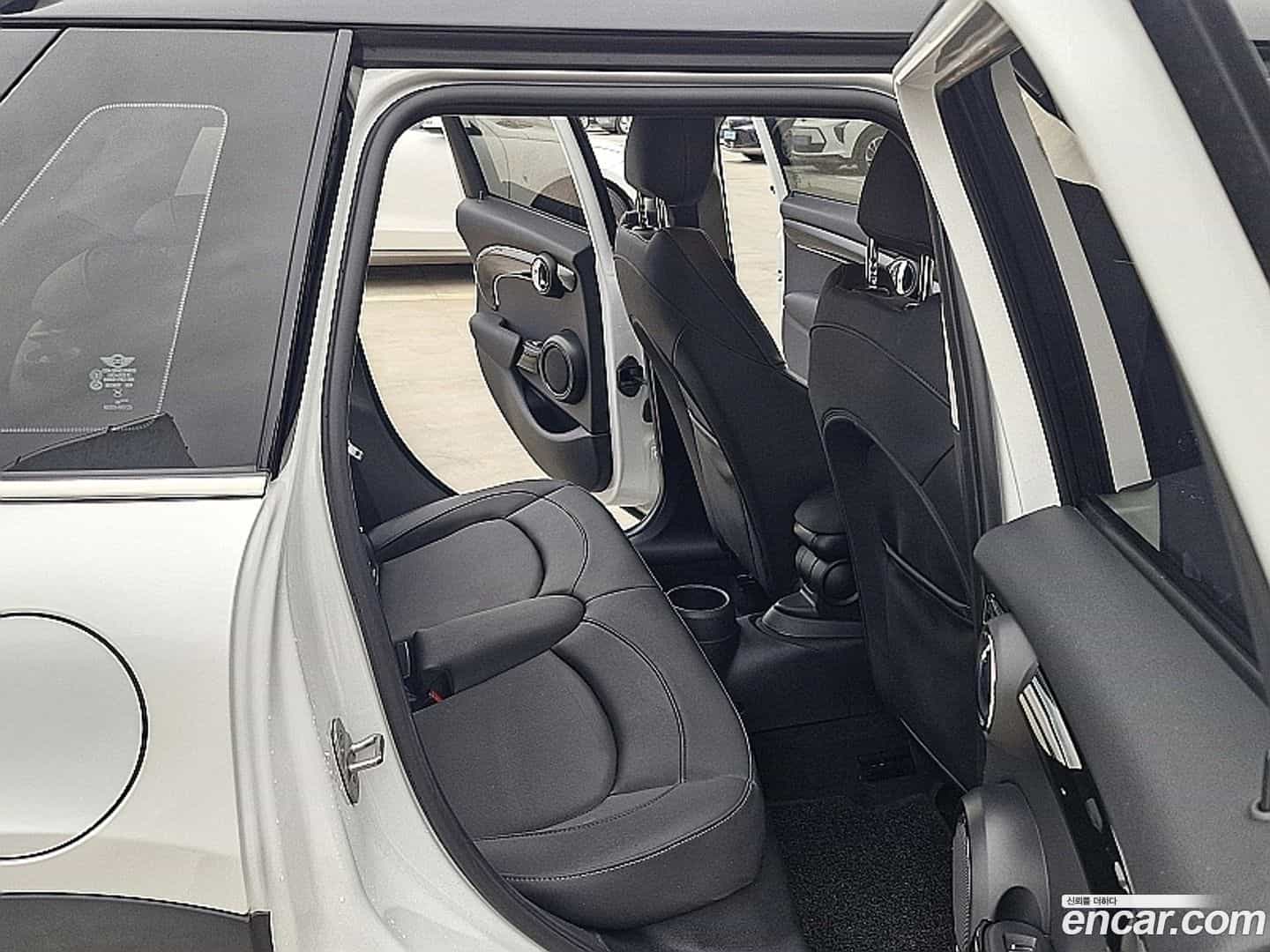 Cooper Mini 2024.4-INNER-009