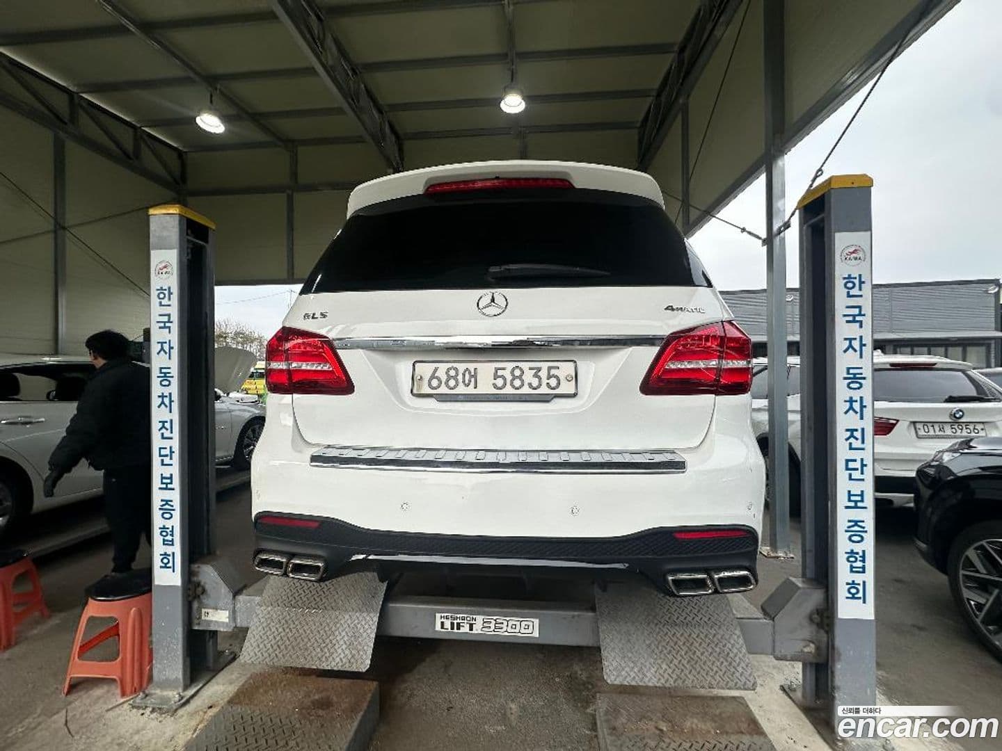 Main__Slider__Photo:GLS-Class Mercedes-Benz 2018.7-1