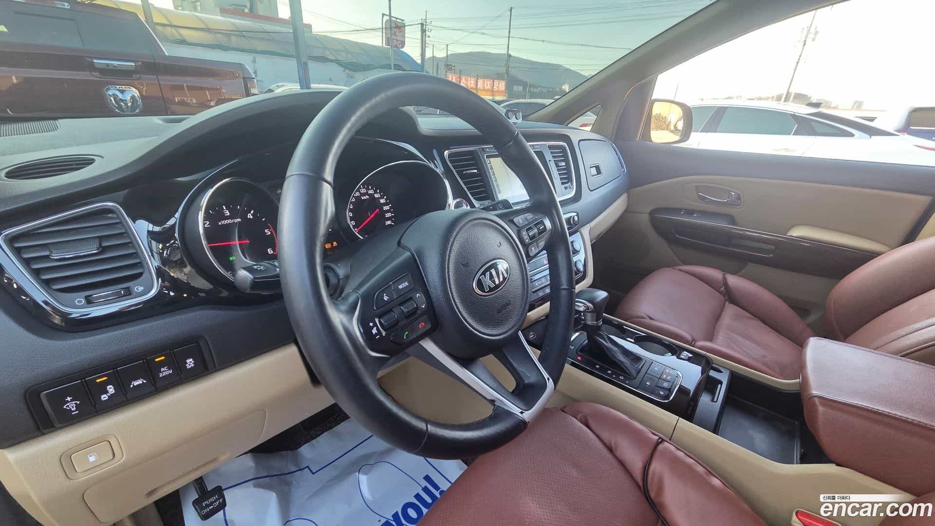 Canival Kia 2017.0-INNER-007